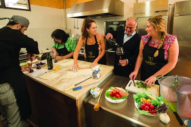 Tuscan cooking class with tasting at Tenuta Torciano